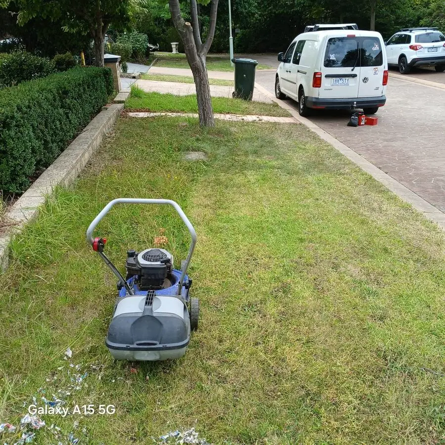 Lawn mowing Melbourne